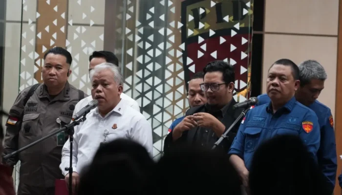 ‎Korupsi Minyak Mentah Pertamina: 9 Tersangka Baru dan Kerugian Negara Rp285 Triliun Terungkap
