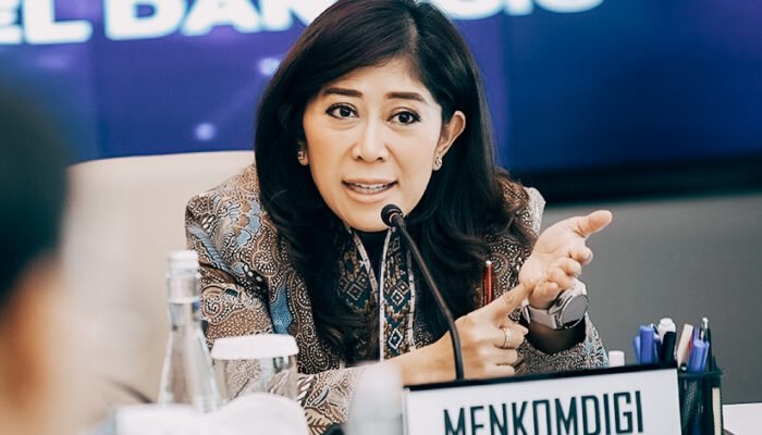 Meutya Hafid: Tidak Ada Rencana Batasi WhatsApp Call